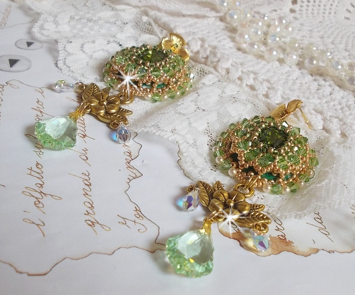 BO Garden Party embroidered with vintage green cabochons, Swarovski crystals, pearl beads and Miyuki seed beads