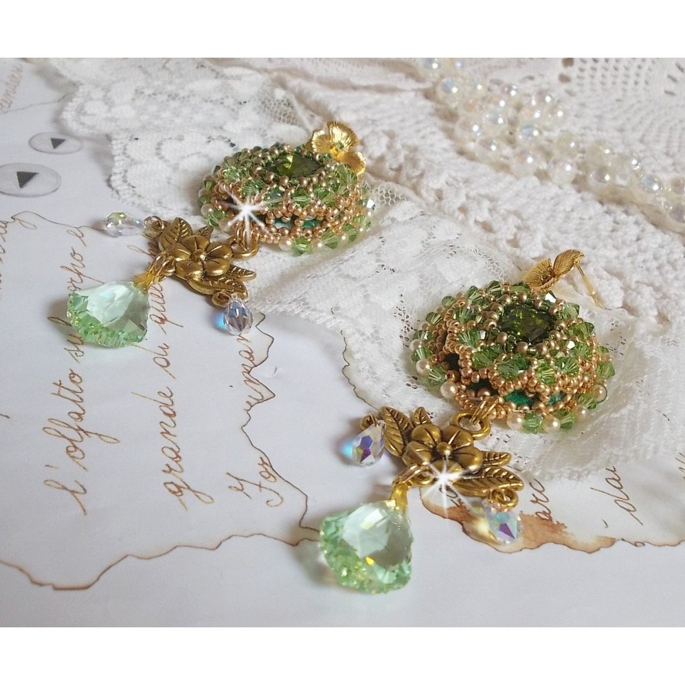 BO Garden Party embroidered with vintage green cabochons, Swarovski crystals, pearl beads and Miyuki seed beads