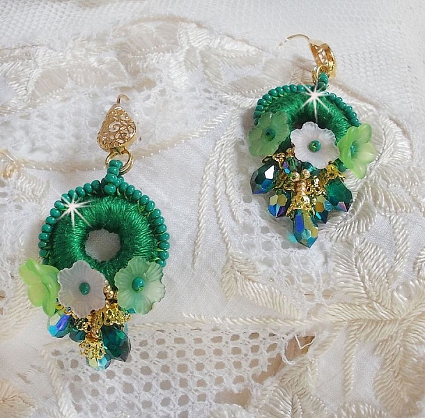 BO Green Iris embroidered with emerald green DMC cotton and Swarovski crystal drops