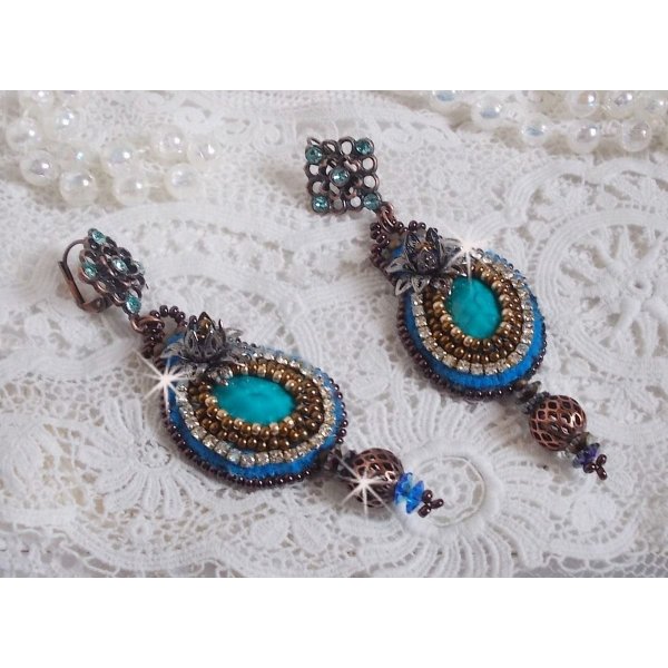 BO Ilycia Charming embroidered with two faceted cabochons green turquoise and Swarovski crystals