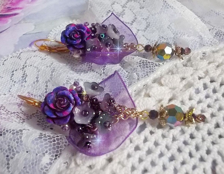 BO Lady Romantic embroidered with bell flowers, rose cabochons, PureCrystal crystals, gold plated chain and organza ribbon