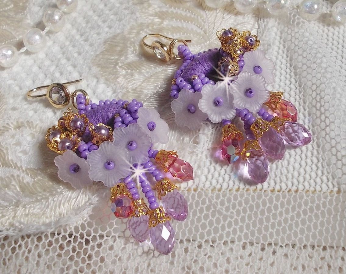 BO Laureline embroidered with Swarovski crystals, purple DMC cotton, Lucite flowers and seed beads