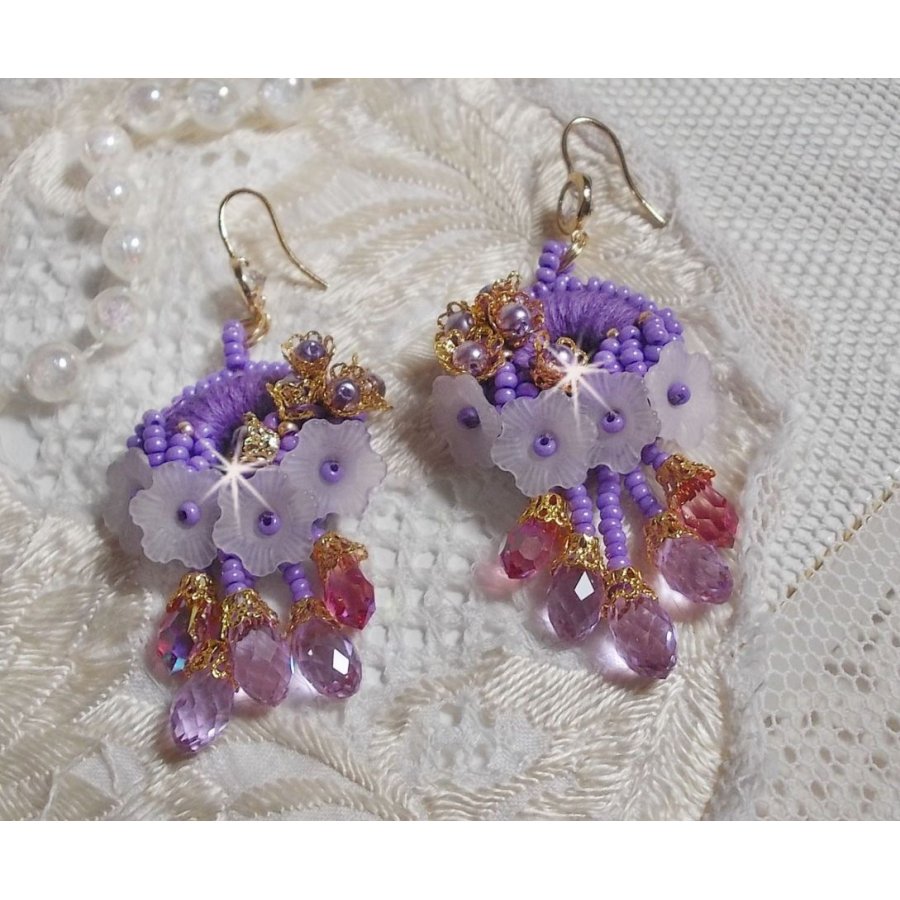 BO Laureline embroidered with Swarovski crystals, purple DMC cotton, Lucite flowers and seed beads