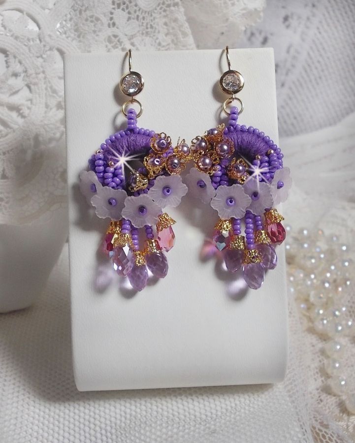 BO Laureline embroidered with Swarovski crystals, purple DMC cotton, Lucite flowers and seed beads