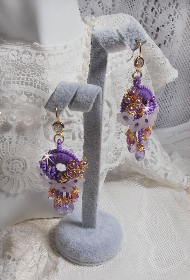 BO Laureline embroidered with Swarovski crystals, purple DMC cotton, Lucite flowers and seed beads