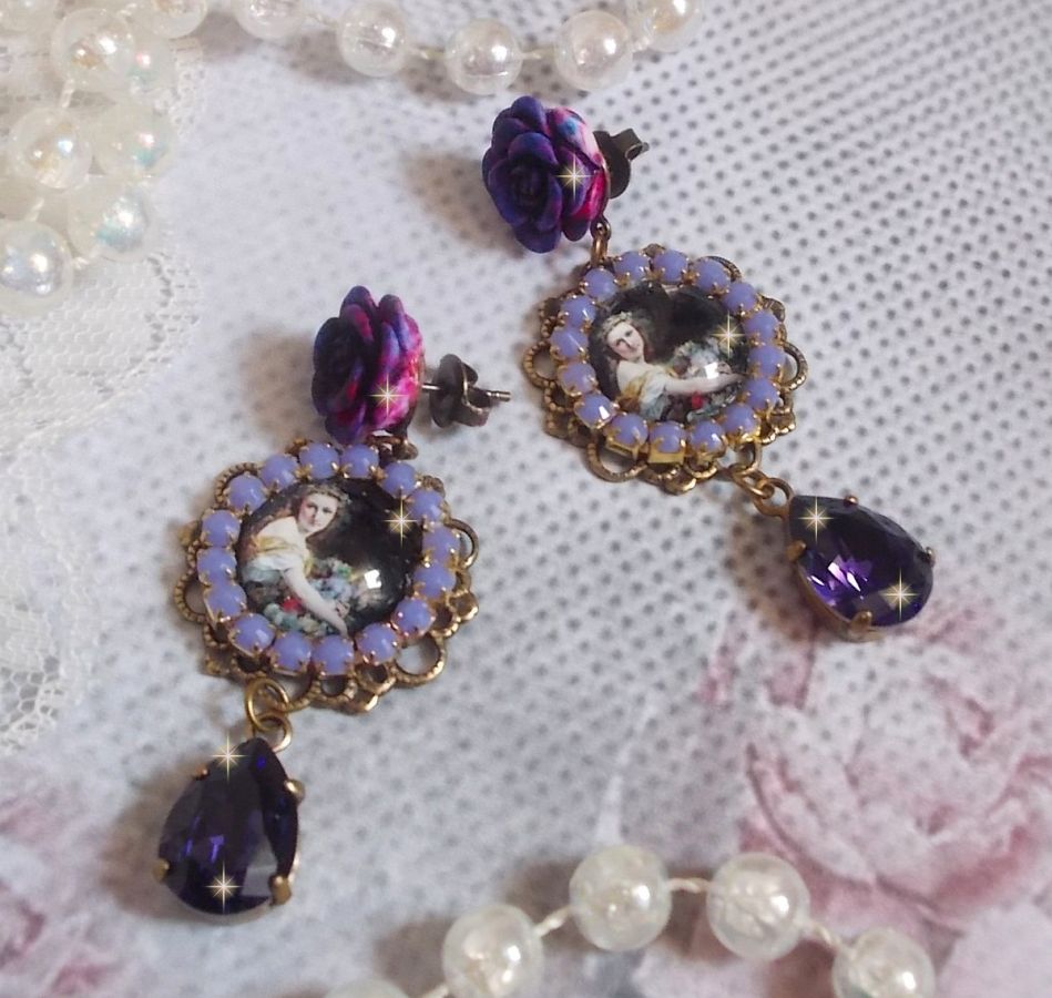 BO La Lavendière created with magnifying glass cabochons, PureCrystal crystals, resin cabochons, gold plated and brass accessories in Bronze color