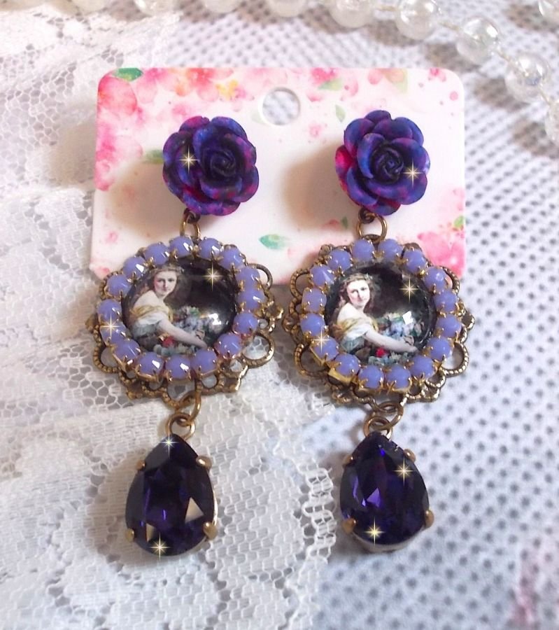 BO La Lavendière created with magnifying glass cabochons, PureCrystal crystals, resin cabochons, gold plated and brass accessories in Bronze color