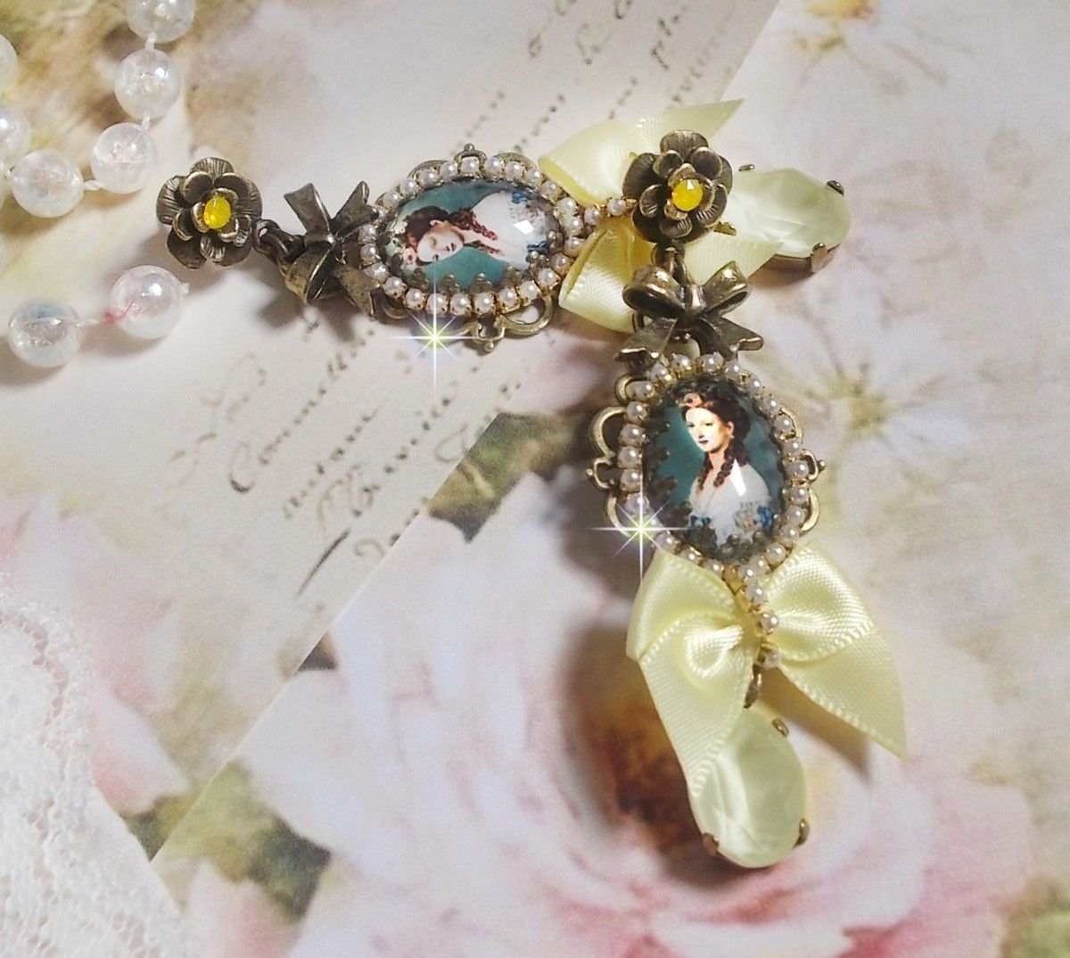 BO Princess look created with cabochons representing a lady princess, crystals, glass beads, bronze accessories and yellow satin bows