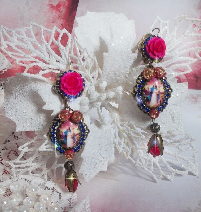 BO Mary and Jesus created with resin cabochons, red faceted pears and various accessories