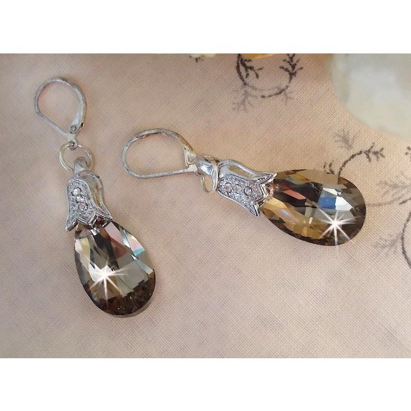 BO Merveilles Champagne created with small silver rhinestone clasps and flat faceted drops
