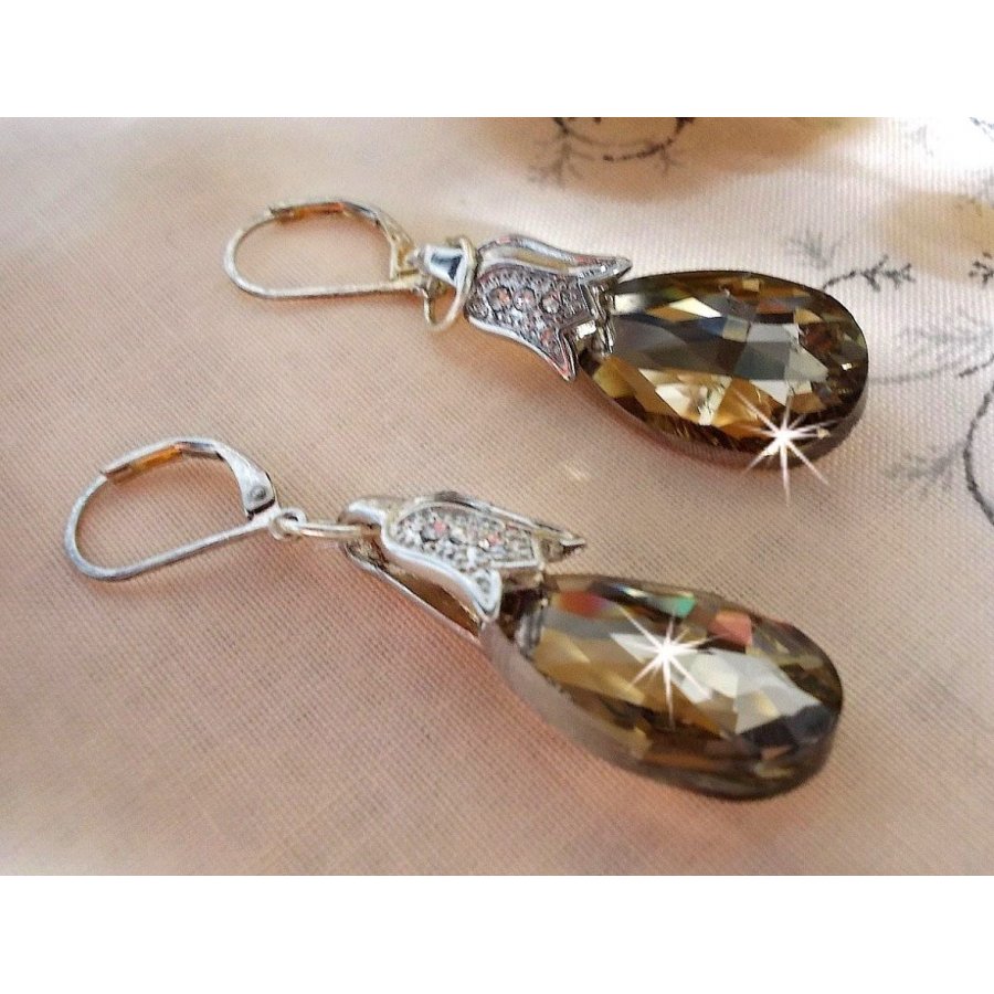 BO Merveilles Champagne created with small silver rhinestone clasps and flat faceted drops