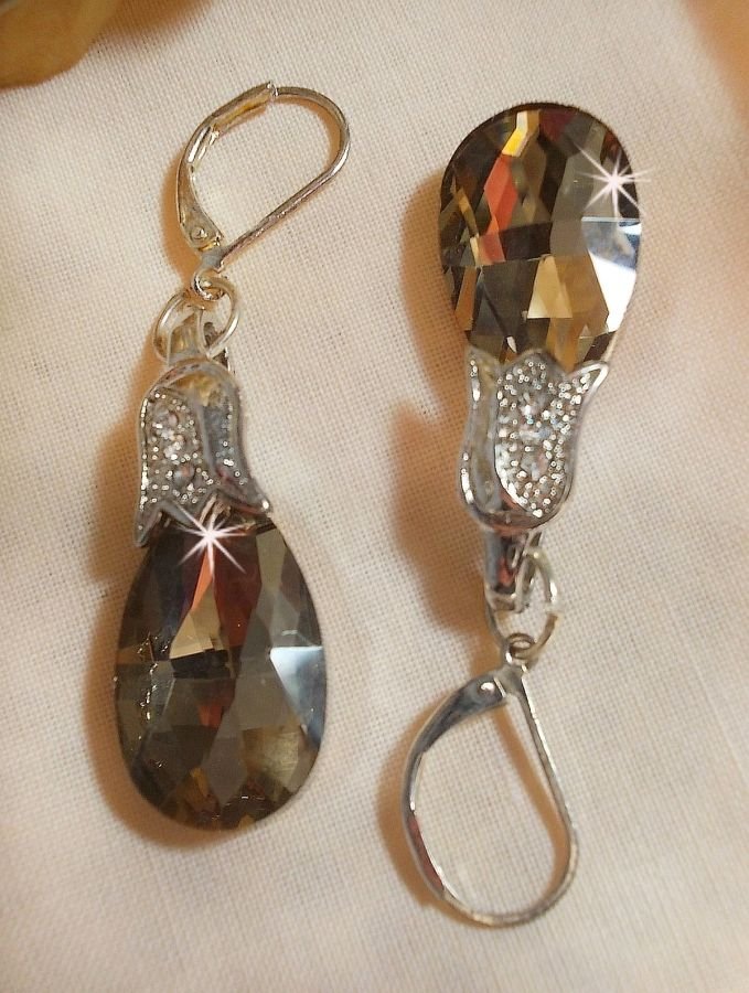 BO Merveilles Champagne created with small silver rhinestone clasps and flat faceted drops