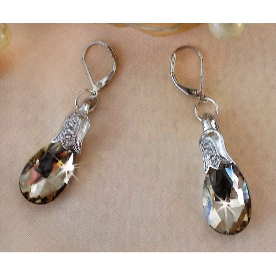 BO Merveilles Champagne created with small silver rhinestone clasps and flat faceted drops