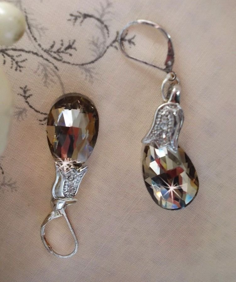 BO Merveilles Champagne created with small silver rhinestone clasps and flat faceted drops