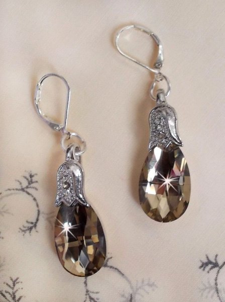 BO Merveilles Champagne created with small silver rhinestone clasps and flat faceted drops