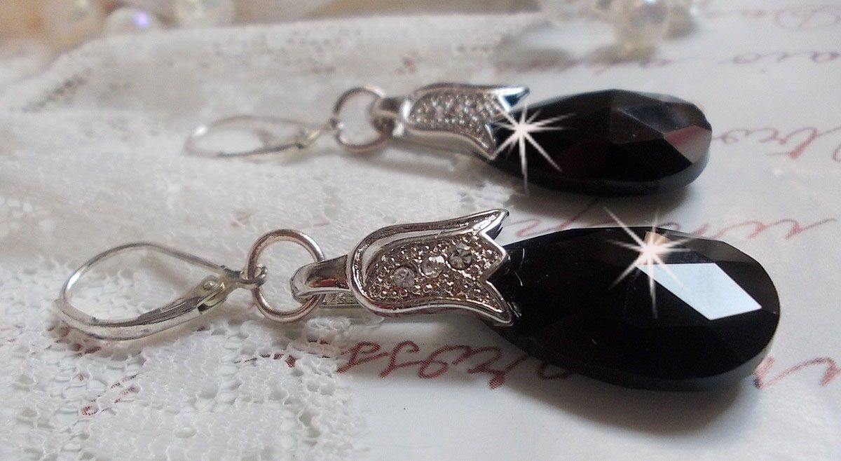 BO Merveilles Jet created with small silver rhinestone clasps and faceted drops