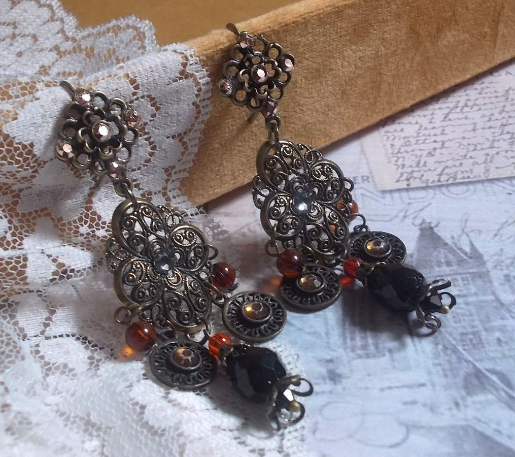 BO Milady Broc' created with stamps, drops, brass charms, rhinestones, PureCrystal cabochons and glass beads