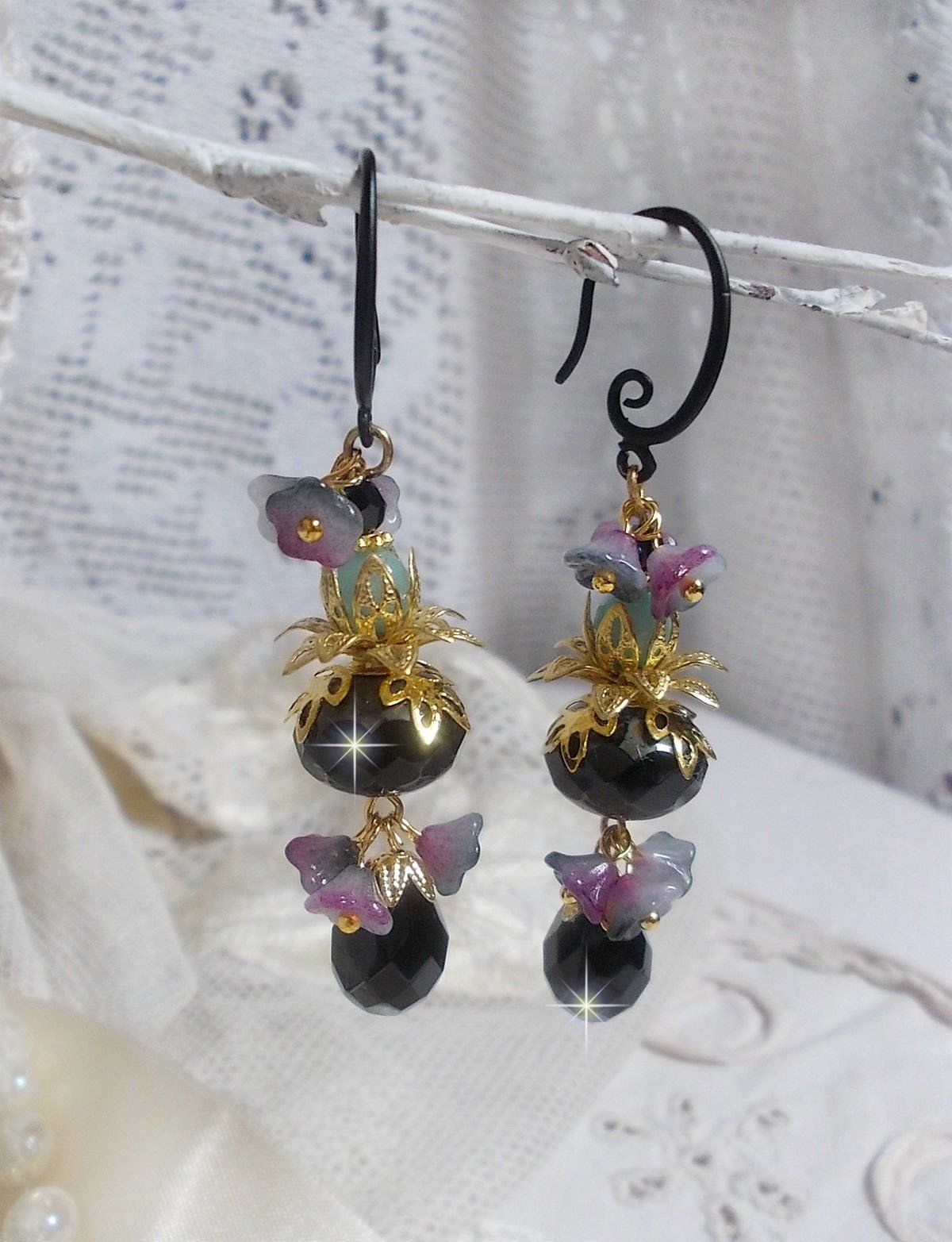 BO Paris et Ritournelles mont&eacute;es avec perles cristal, perles verre et pierres de gemme