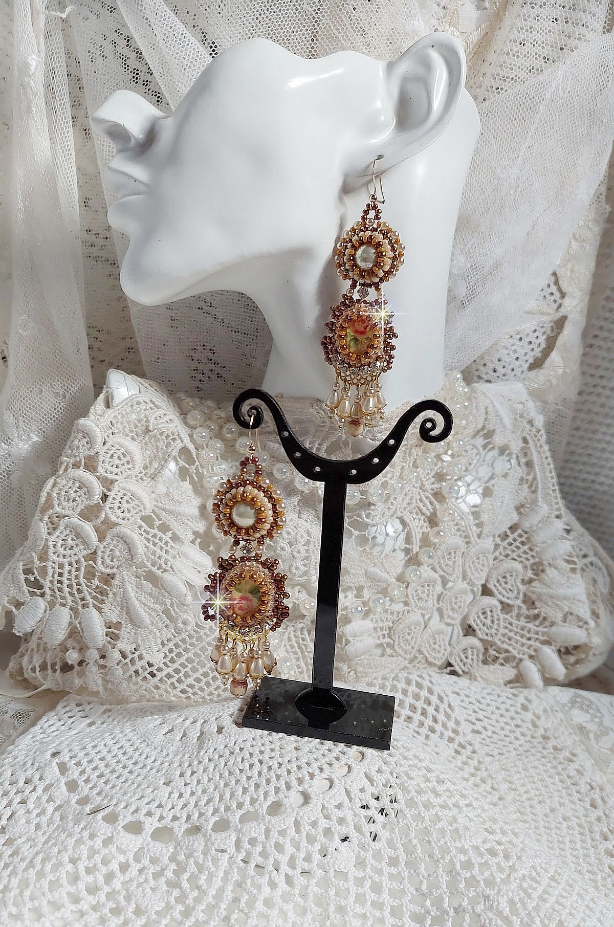 BO Reflets de Ros&eacute;e are embroidered with pearly pearls, Swarovski Crystals and 14K Gold Filled ear hooks.