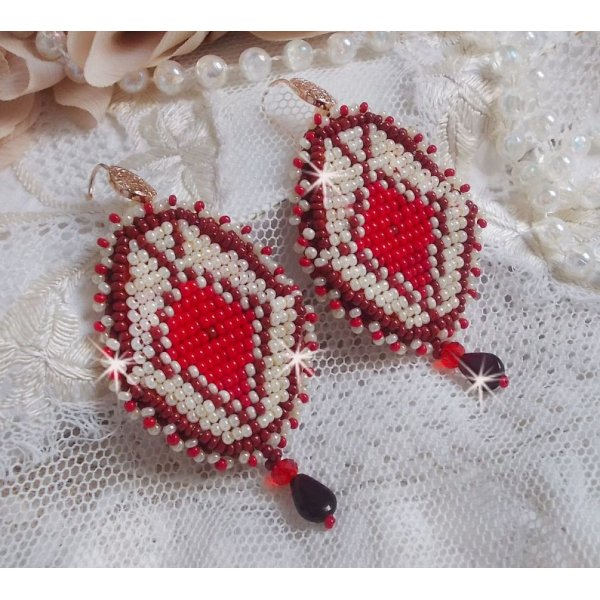 BO Romane embroidered with red glass seed beads, Bordeaux, Ivory and smooth petal drops Garnet