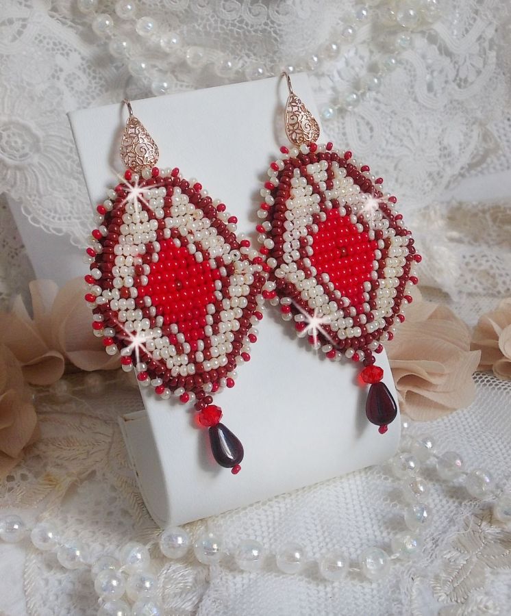 BO Romane embroidered with red glass seed beads, Bordeaux, Ivory and smooth petal drops Garnet