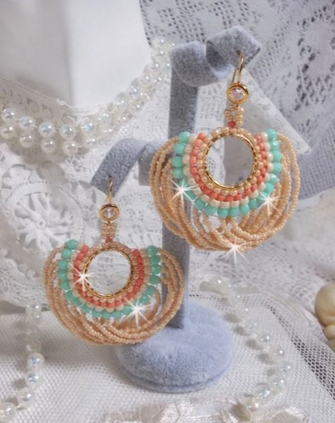 BO Round Beads created with seed beads and faceted Bohemian glass