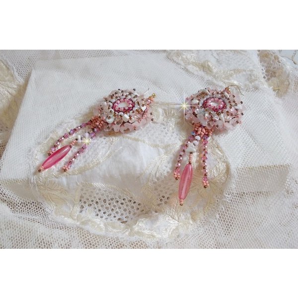 BO Rose Royale embroidered with mother-of-pearl cabochons, chips in (Quartz and white Howlite), Swarovski Crystals, Roses rockets, seed beads and hooks in Gold Filled 14 carats