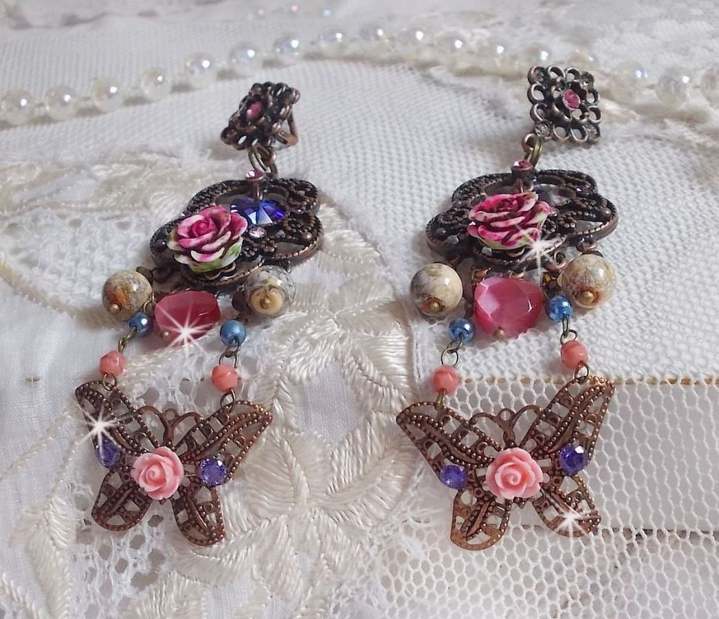 BO Roses and Butterfly all in softness with these prints flowers and butterflies, glass beads cat eye and faceted pink marble