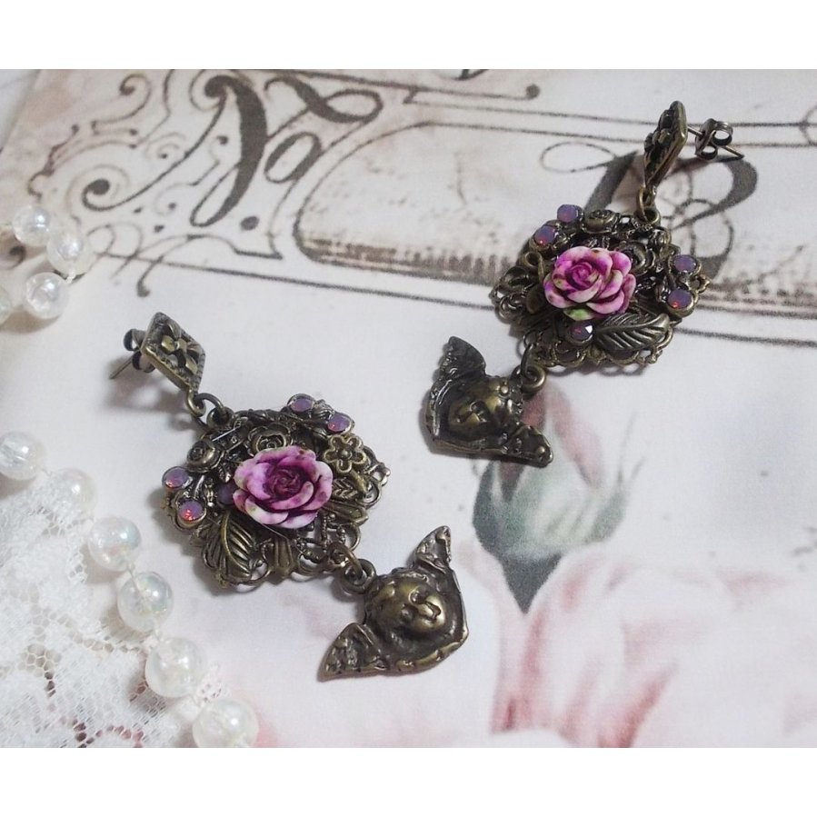 BO Secrets of Angelots created with resin roses, Angelots charms, prints and crystals