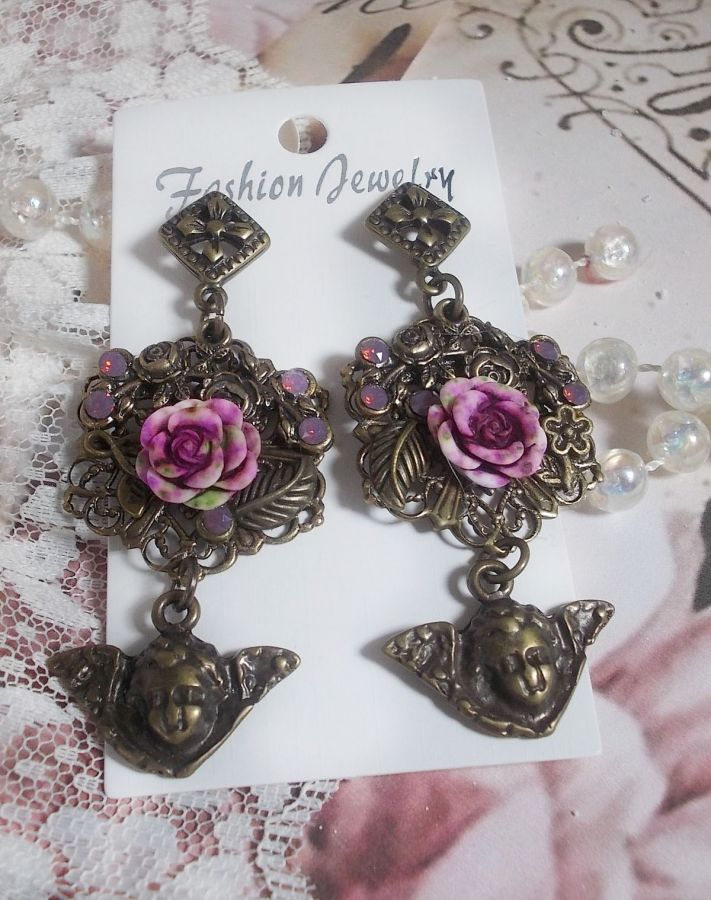 BO Secrets of Angelots created with resin roses, Angelots charms, prints and crystals