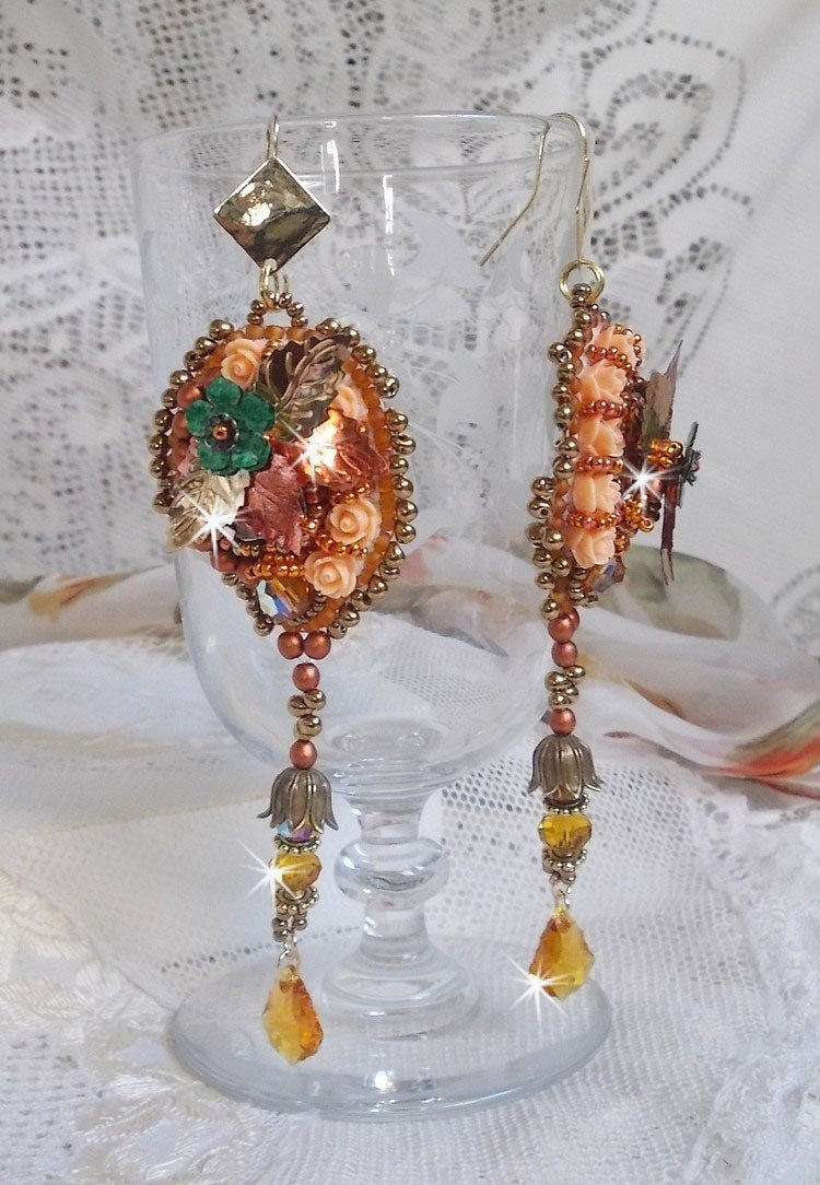 BO Souffle d'Automne chic Ethnic embroidered with Swarovski crystals, two 1960's bohemian glass cabochons, resin roses and seed beads