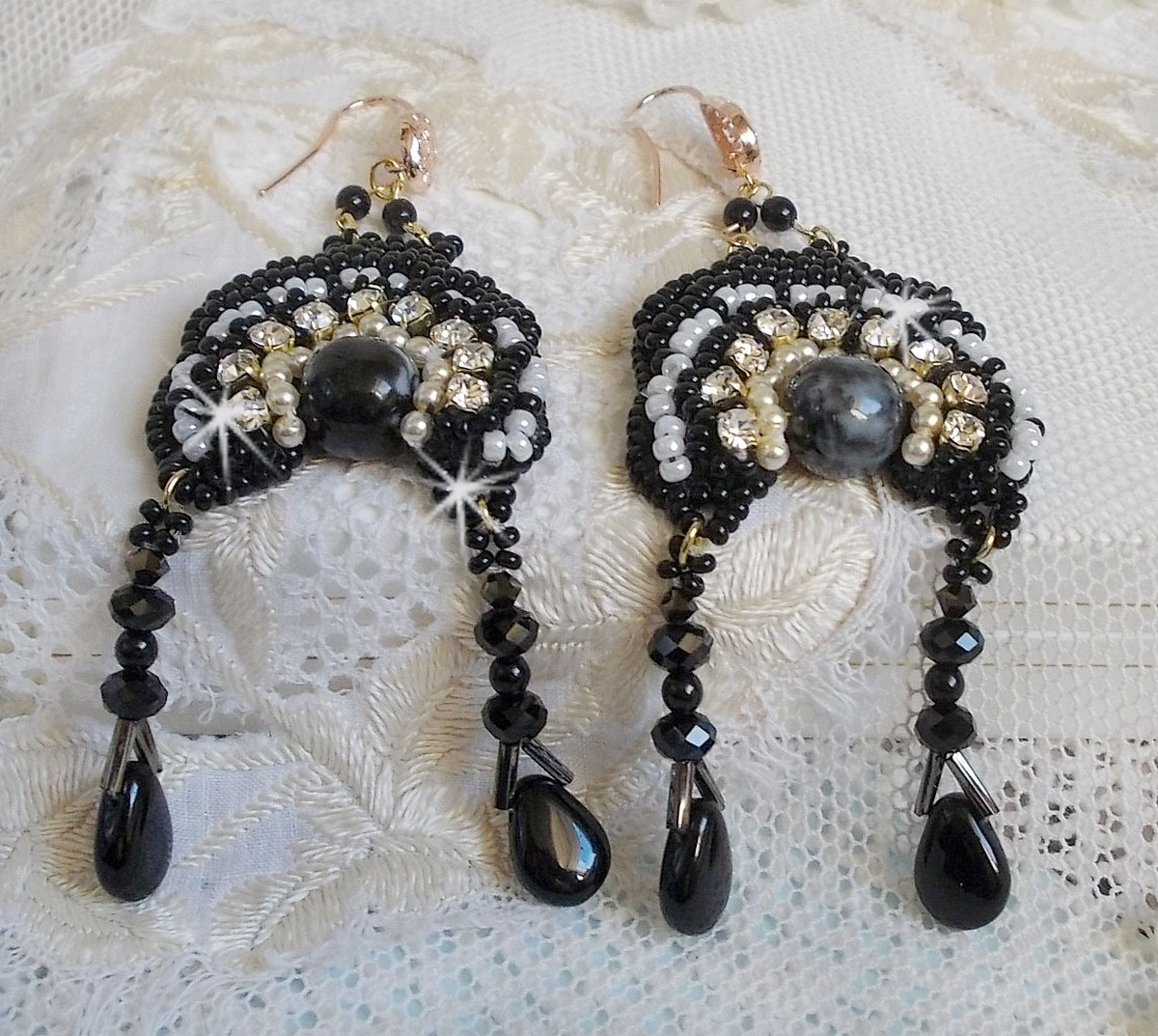 BO Féerie Black are embroidered with Swarovski crystals, crystal chatons, round faceted flattened beads, twisted Bugles and seed beads