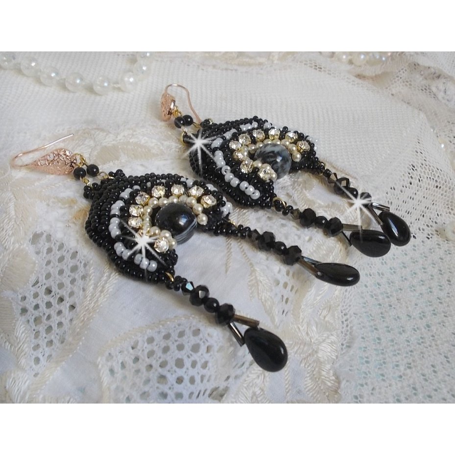 BO Féerie Black are embroidered with Swarovski crystals, crystal chatons, round faceted flattened beads, twisted Bugles and seed beads