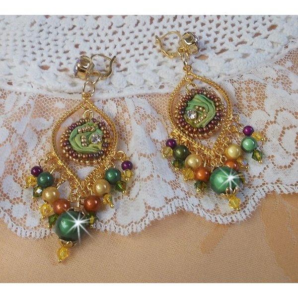 BO Venetian moon embroidered with a chameleon colored silk ribbon, Swarovski crystals and magic beads