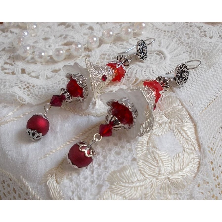 BO Tendre Rouge with Swarovski crystals, round faceted beads and 925/1000 silver ear hooks