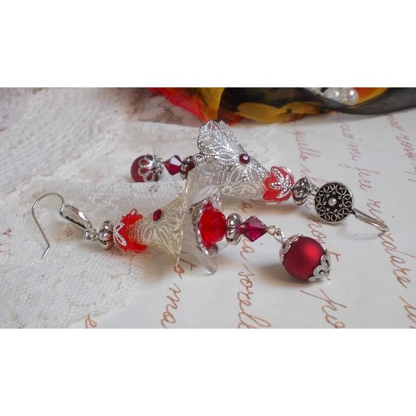 BO Tendre Rouge with Swarovski crystals, round faceted beads and 925/1000 silver ear hooks