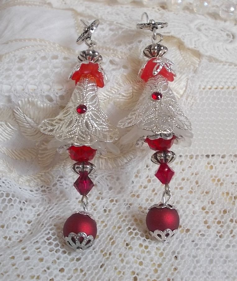 BO Tendre Rouge with Swarovski crystals, round faceted beads and 925/1000 silver ear hooks