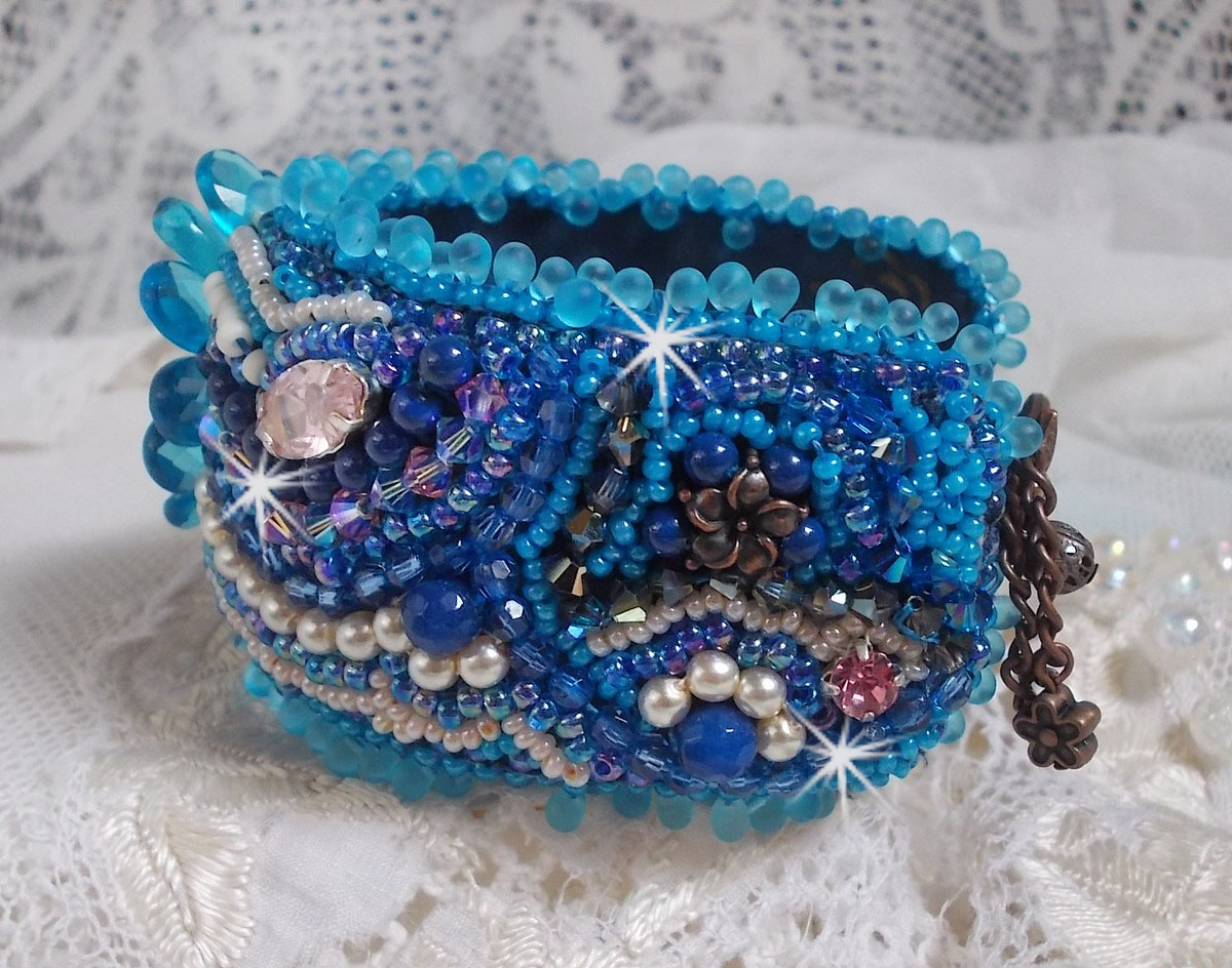 Belle Epoque cuff bracelet Haute-Couture embroidered with Swarovski crystals, resin cabochons and seed beads