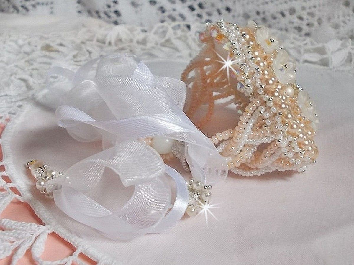 Bouquet d'un Jour bracelet embroidered with Swarovski pearls, Lucite flowers, ribbons and quality seed beads