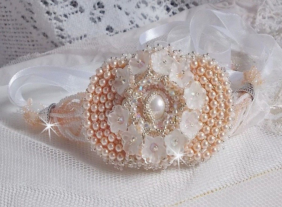 Bouquet d'un Jour bracelet embroidered with Swarovski pearls, Lucite flowers, ribbons and quality seed beads