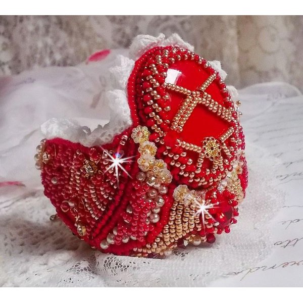 Bracelet Nous Two Haute-Couture cuff embroidered with Swarovski crystals, an oval red glass cabochon and seed beads