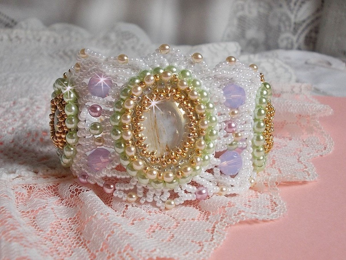 Envolée Fleurie bracelet embroidered with Swarovski crystals, resin cabochons, pearly round beads and Miyuki seed beads