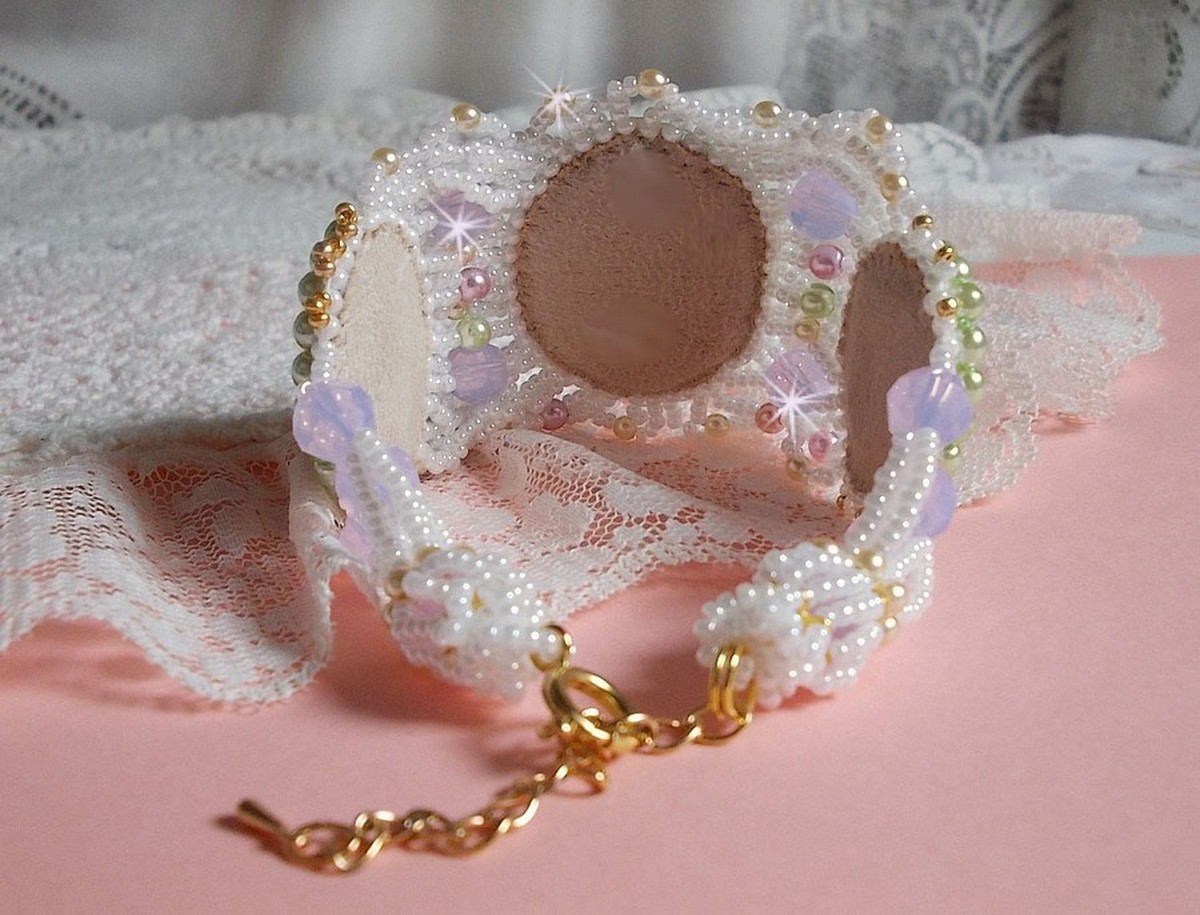 Envolée Fleurie bracelet embroidered with Swarovski crystals, resin cabochons, pearly round beads and Miyuki seed beads