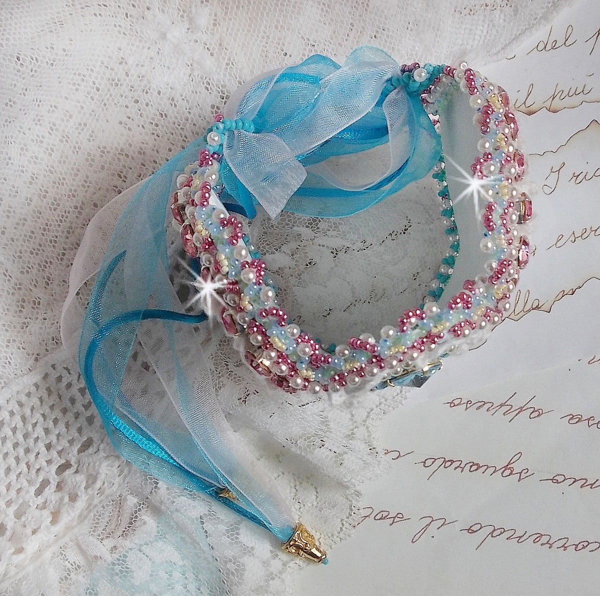 Bracelet Beauty Alicia Blue cuff Haute-Couture embroidered with Swarovski crystals, a fine white lace and seed beads.