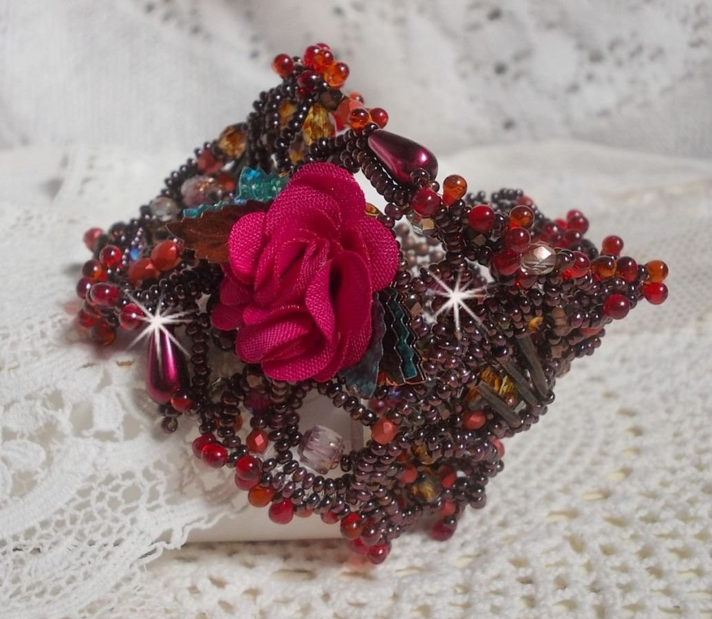 Belle Hélène cuff bracelet all in seed beads, fabric flower, gemstone beads (yellow/white calcite) and seed beads