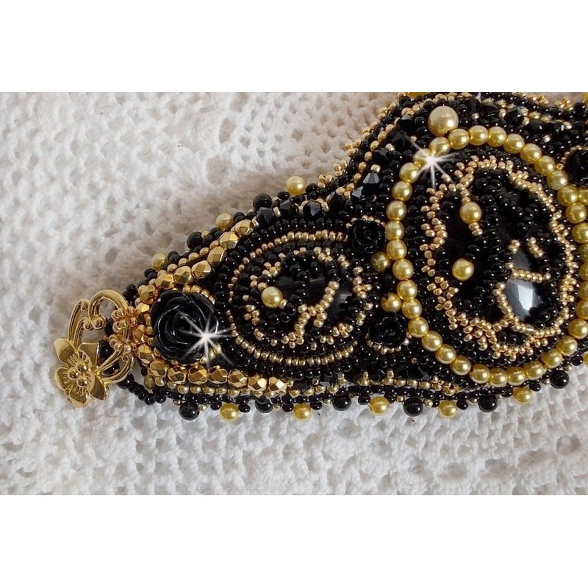 Cleopatra bracelet cuff embroidered with a black onyx, Swarovski crystals and seed beads