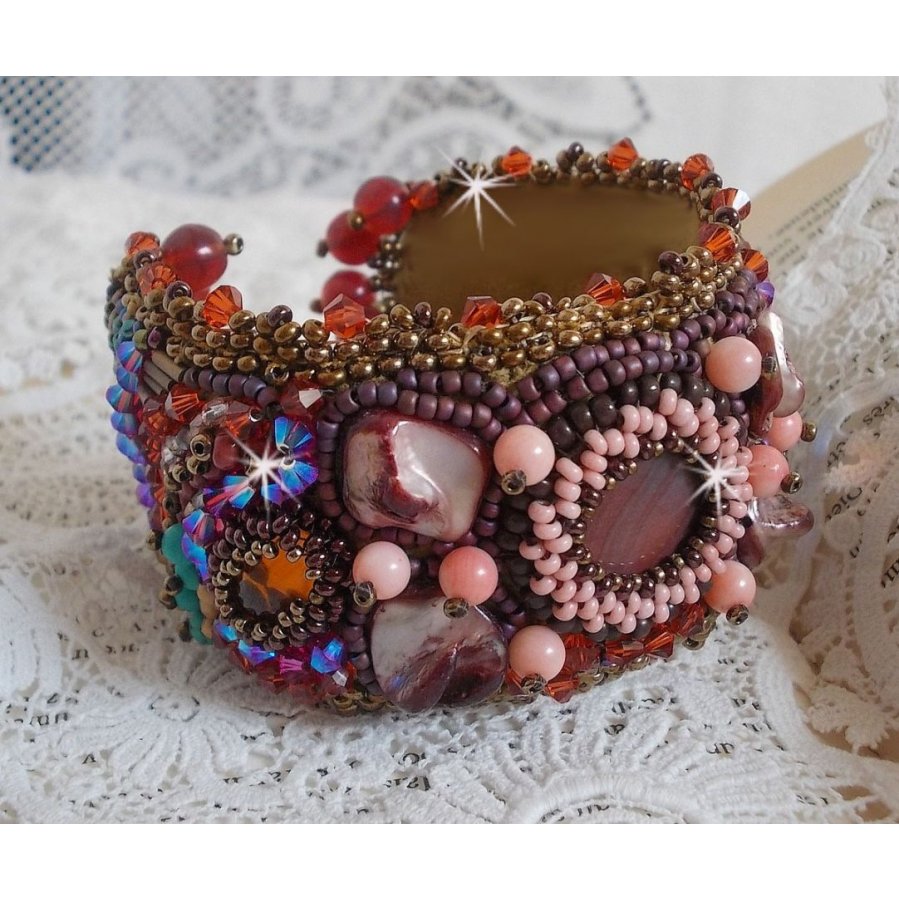 Bracelet Topaz cuff embroidered with a pearly mahogany disc, Amethyst, Pink Coral Light, Swarovski crystals and seed beads