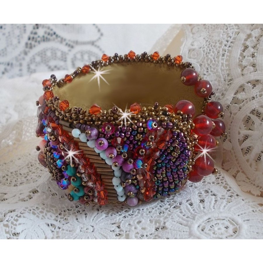 Bracelet Topaz cuff embroidered with a pearly mahogany disc, Amethyst, Pink Coral Light, Swarovski crystals and seed beads