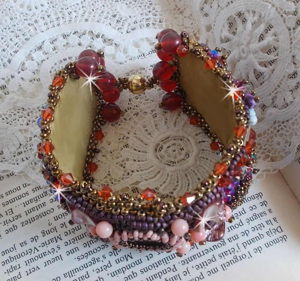 Bracelet Topaz cuff embroidered with a pearly mahogany disc, Amethyst, Pink Coral Light, Swarovski crystals and seed beads