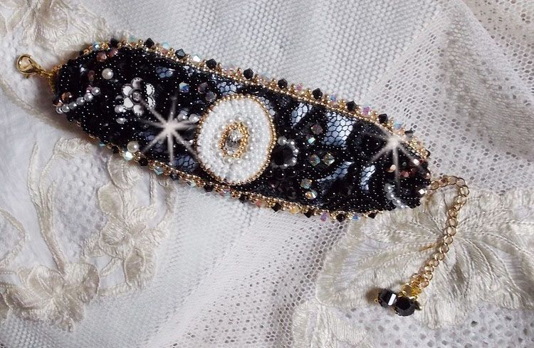 Sacred Black Bracelet embroidered on an antique black lace 